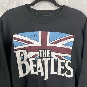 The Beatles Womens Crop Sweatshirt M Black Graphic UK Flag Pullover Grunge